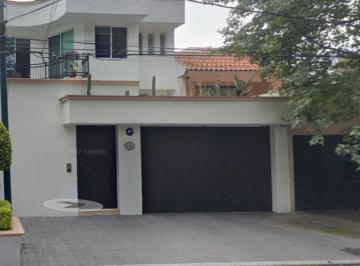 Casa de 3 habitaciones, Coyoacán · Remate de Casa en Col. del Carmen, coyoacan | No Créditos | Remate Bancario |