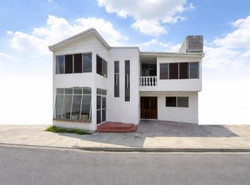 Casa de 4 habitaciones, Monterrey · Casa en Colonia Zona Tec