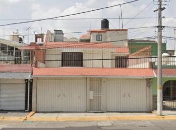 Casa de 4 habitaciones, Nezahualcóyotl · Casa en Venta en Bosques de Aragon Nezahualcoyotl