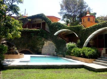 Casa · 600m² · 4 Recámaras · 4 Estacionamientos · Casa en Fraccionamiento en Tlaltenango Cuernavaca - Maz - 605 - Fr