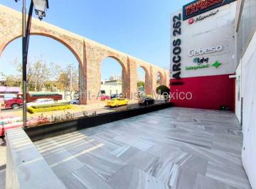 Local comercial , Querétaro · Local Pb en Esquina de 155 m con Terraza de 65 m Frente a Los Arcos