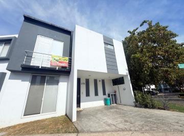 Casa en condominio de 3 habitaciones, Zapopan · Casa en Renta Amueblada en Armonia Habitad, Zapopan Jal.