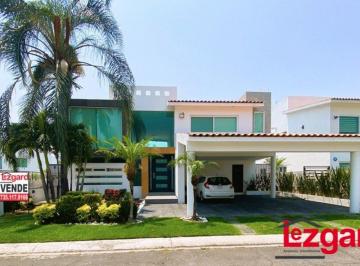 Casa de 6 habitaciones, Atlatlahucan · Una Residencia Que Lo Tiene Todo: 6 Recámaras, Completamente Amueblada y a un Precio Sorprendente