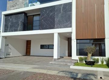 Casa de 5 habitaciones, San Andrés Cholula · Casa de 246 m² con 5 Recámaras en Venta en Lomas de Angelópolis La Reserva