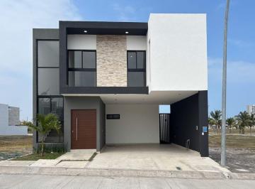 Casa de 3 habitaciones, Alvarado · Casa en Venta en El Fraccionamiento Punto Lomas en La Riviera Veracruzana
