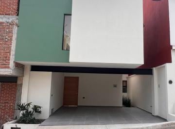 Casa · 112m² · 3 Recámaras · Casa - Pedregal de Las Animas