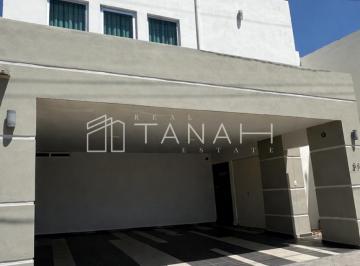 Casa de 2 habitaciones, Saltillo · Casa en Renta en Portales de Aragón | Doble Altura | 2 Recámaras | Saltillo Norte