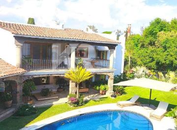 Casa de 4 habitaciones, Cuernavaca · Casa en Renta $80,000 Mxn Sin Muebles, en Una Privada de 3 Residencias, Seguridad Rancho Cortés!