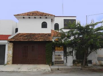 Casa de 2 habitaciones, Mérida · Casa en Renta Amueblada en La Col. Alemán