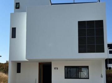 Casa de 4 habitaciones, Zapopan · Estrena Casa Recamara en P. B. con Baño Completo Real de Valdepeñas Zap.