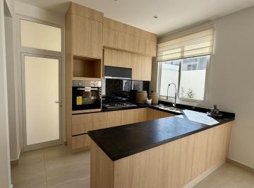 Casa · 122m² · 3 Recámaras · 2 Estacionamientos · Casa en Fraccionamiento Zibatá