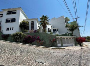 Casa de 7 habitaciones, Querétaro · Casa Ern Esquina en Loma Dorada