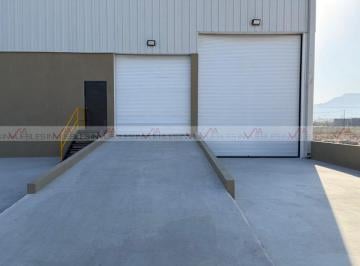 Nave industrial · 1077m² · 4 Estacionamientos · Nave Industrial en Renta en Santa Catarina