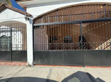 Casa · 180m² · 4 Recámaras · 2 Estacionamientos · Casas en Renta en Los Pinos