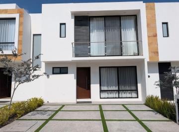 Casa en condominio de 3 habitaciones, Querétaro · Casa en Venta en Juriquilla · Alberca, Gimnasio y Cine Vip ·