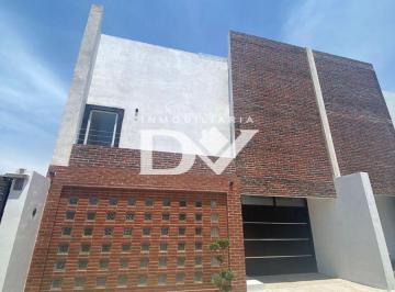 Casa de 3 habitaciones, San Pedro Cholula · Casa en Renta de 3 Habitaciones en Zerezotla en Santa Maria Xixitla