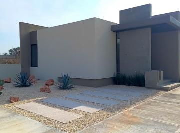 Casa · 181m² · 2 Recámaras · 2 Estacionamientos · Estrena Casa en Tequisquiapan de Una Planta