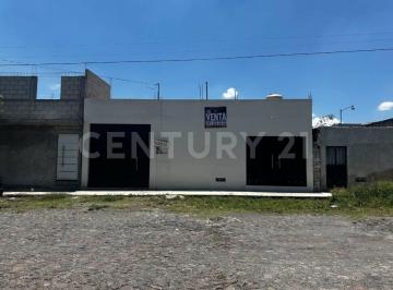 Casa · 90m² · 1 Recámara · 2 Estacionamientos · Casa en Venta en Santa Cruz Nieto en San Juan del Río, Querétaro.