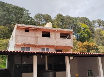 Casa · 200m² · 4 Recámaras · 1 Estacionamiento · Renta de Casa con Oficinas en Huauchinango