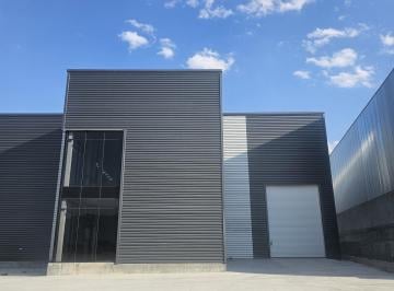 Bodega comercial · 1448m² · 17 Estacionamientos · Renta de Bodega en Saltillo Coahuila Vito Alessio Robles