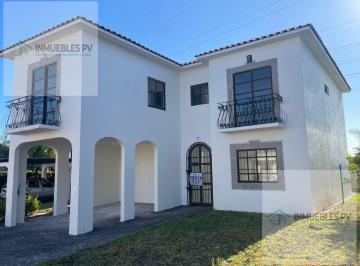 Casa · 220m² · 3 Recámaras · 2 Estacionamientos · Casa en Venta en Tabachines I en Veracruz