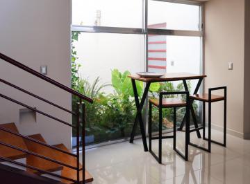 Casa · 355m² · 3 Recámaras · 3 Estacionamientos · Casa en Renta en Fraccionamiento Cumbres del Lago