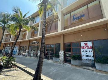 CALLE · Local en Renta 68 m² en Playa del Carmen Dentro de Playacar, Para Oficinas