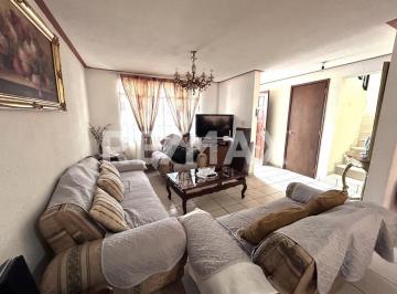 Casa en condominio de 3 habitaciones, Corregidora · Casa en Venta en Cadiles, Querétaro. Pequeña Privada