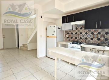 COCINA Y ENTRADA PRINCIPAL EN EL FONDO · Casa en Renta de 2 Rec. Sin Muebles, Equipada en Playa del Carmen