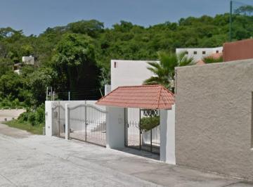 Casa de 4 habitaciones, Santa María Huatulco · Enorme Casa en Venta en Huatulco Oaxaca a 1 Km de La Playa a Excelente Precio!