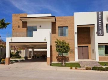 Casa de 4 habitaciones, Hermosillo · Casa en Venta en La Coruña Residencial, Cerrada Riazor
