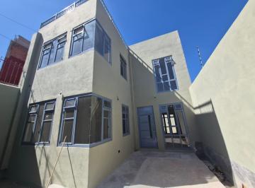Casa de 3 habitaciones, San Miguel de Allende · Casa Nueva Estilo Contemporáneo