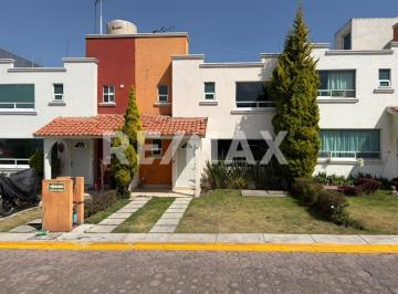 Casa de 3 habitaciones, Toluca · Casa en Venta en Toluca