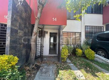 Casa · 80m² · 2 Recámaras · 2 Estacionamientos · Casa en Venta en Colonial del Lago, Nicolás Romero, Mex.