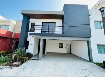 9174abcbafd805b0254548930f3f0db47b60ef41402108ce8bf2db75ae49ed7e · Casa en Venta en Veracruz Amueblada y Climatizada Fracc. Lomas del Sol