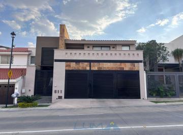 Casa de 3 habitaciones, León · Casa en Venta en Cañada del Refugio