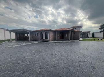 Casa · 1200m² · 16 Estacionamientos · Casa en Venta en Toluca - Cacalomacan - Residencia