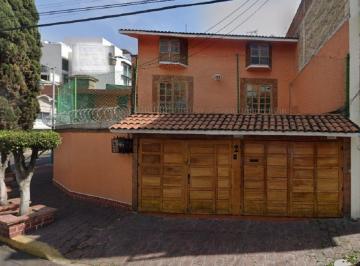 Casa de 4 habitaciones, Iztapalapa · Casa en Paseo de Churubusco, Cerca de Parque, Centro Comercial, Plaza, Clínica, Escuela y Via Rapida