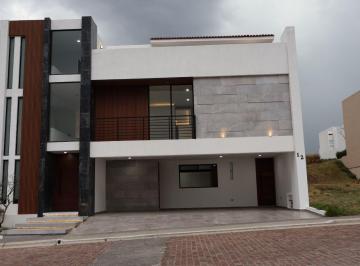 Casa · 489m² · 5 Recámaras · 4 Estacionamientos · Casa Gran Reserva