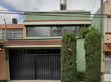 Casa de 3 habitaciones, Venustiano Carranza · Casa en Venta en Jardín Balbuena