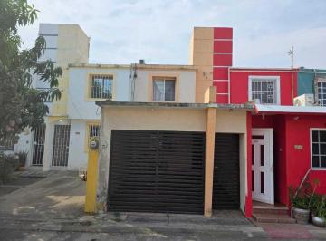 73f79d691bd3bef13a43f7e9d7df8dee5c965f3829b38a4712fd39ef775e752b · Casa en Venta en Veracruz con Hab. en P. B. Fracc. Xana