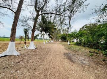 783ac68e057a57a38e481cfe0b3eb13c5eeccf34f9524c812e8f7f40eccc209a · Terreno en Venta con Casa de Descanso en Veracruz a Orilla de Laguna El Bayo.