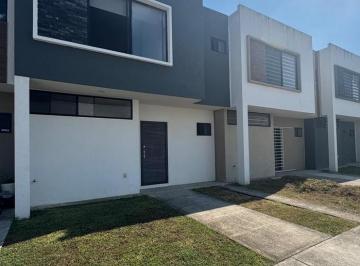 Casa · 113m² · 3 Recámaras · 2 Estacionamientos · Casa en Venta Cumbres Residencial Boca del Rio Veracruz
