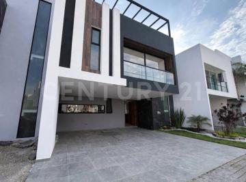 Casa · 340m² · 4 Recámaras · Casa en Venta - Parque Sonora - Lomas de Angelópolis