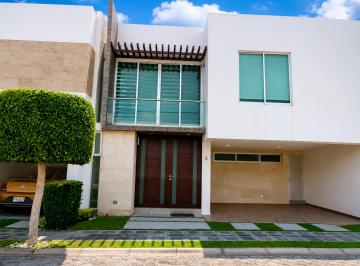 Casa en condominio de 3 habitaciones, Puebla · Residencia en Renta Bosques de Zavlaeta