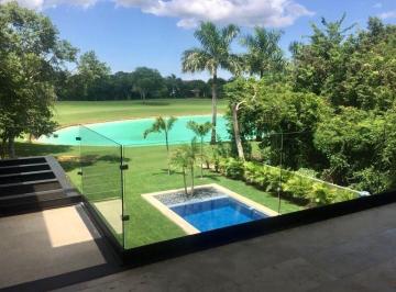c6fd3372ebe90cf12414cbcd0de2b40d8d1084f09ee85d4eddad7b9d4fa1704b · Residencia en Venta con Vista Al Campo de Golf en Yucatán Country Club.