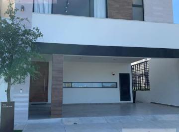 Casa · 307m² · 3 Recámaras · 2 Estacionamientos · Casa - Cumbres Elite Premier