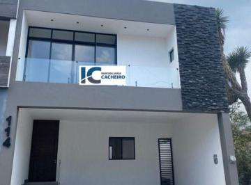 Casa de 3 habitaciones, Monterrey · Casa con 144 m² Superficie de Terreno, 3 Recámaras en Venta en Cumbres Elite Sec Vesubio