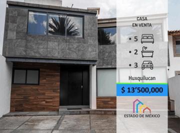 Casa · 304m² · 5 Recámaras · 3 Estacionamientos · Casa en Venta en Paseo de Las Palmas