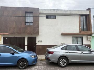 Casa Venta de 5 habitaciones · Cerca de Parque Puebla, Tepeyac, Inmueble con Dos Casas
